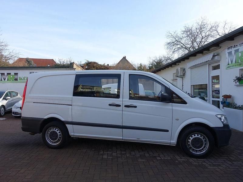 Gebraucht Mercedes Vito 95 PS (69 kW) 2013 Weiß Van
