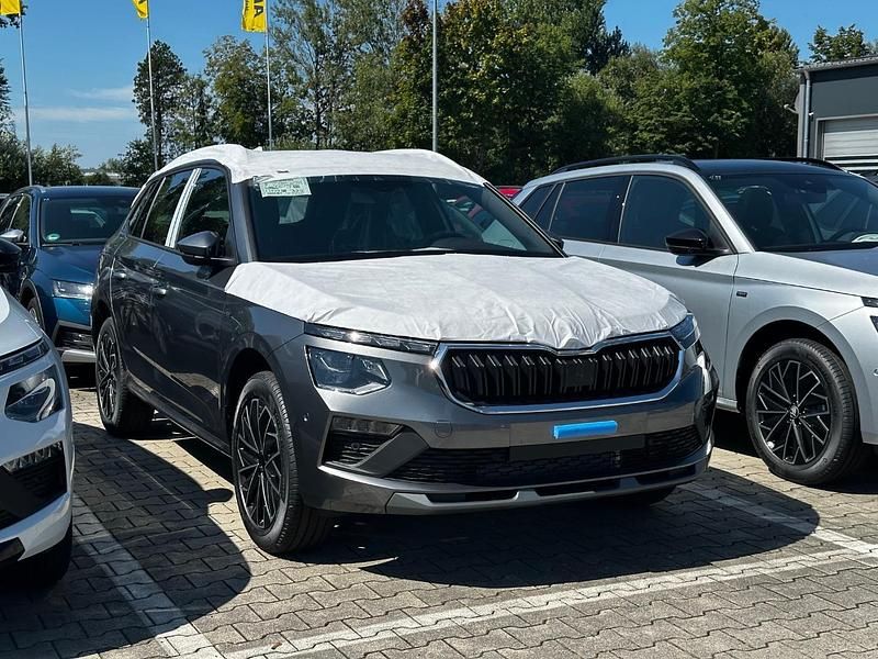 Graphitegrau Neu 2025 Skoda Kamiq Tour SUV | 32.890 € (Etwas zu teuer) - Bild 1/4