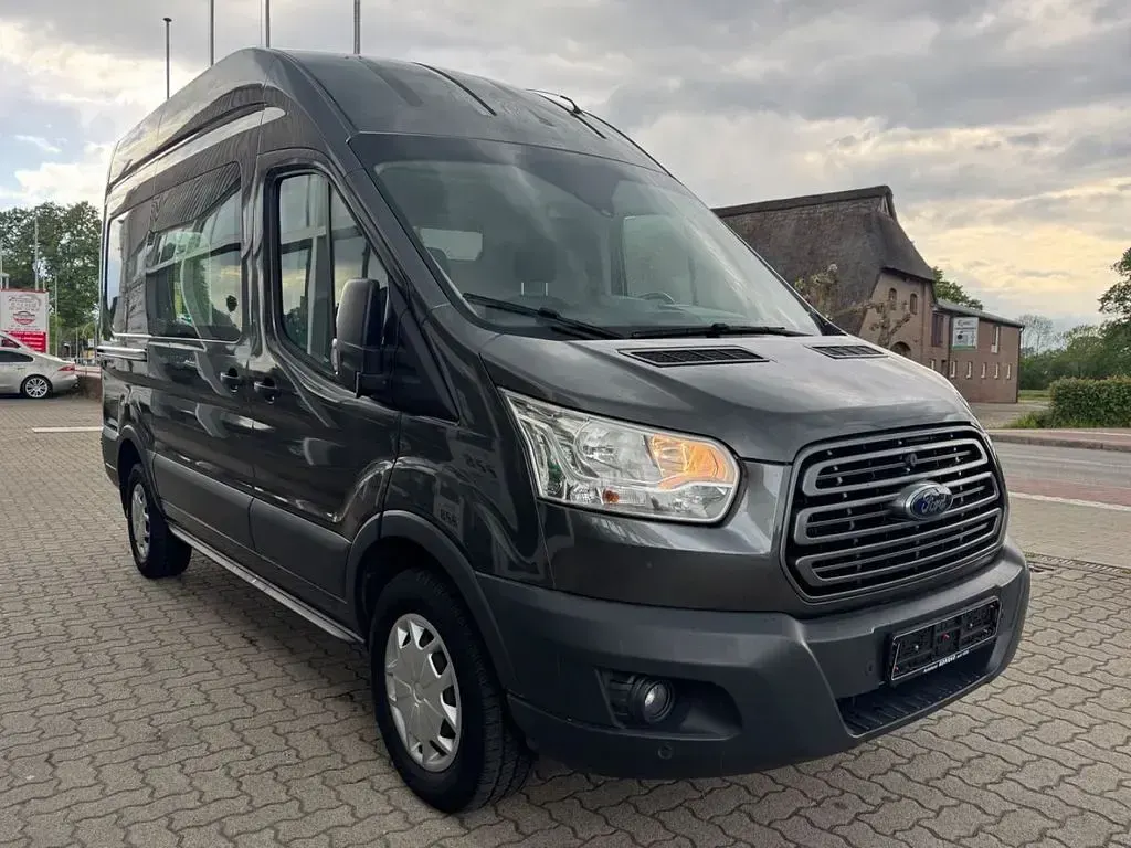 Gebraucht Ford Transit Trend 170 PS (125 kW) 2017 Grau Van / Kleinbus