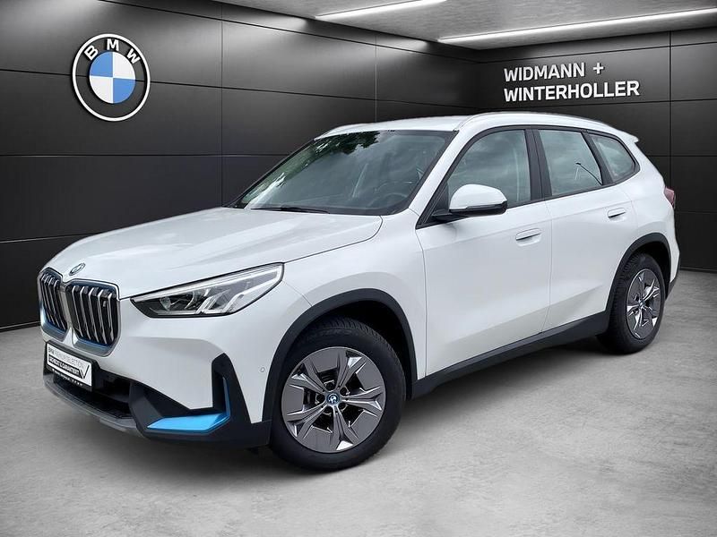 Weiß Gebraucht 2023 BMW iX1 SUV | 38.480 € (Superpreis) - Bild 1/4