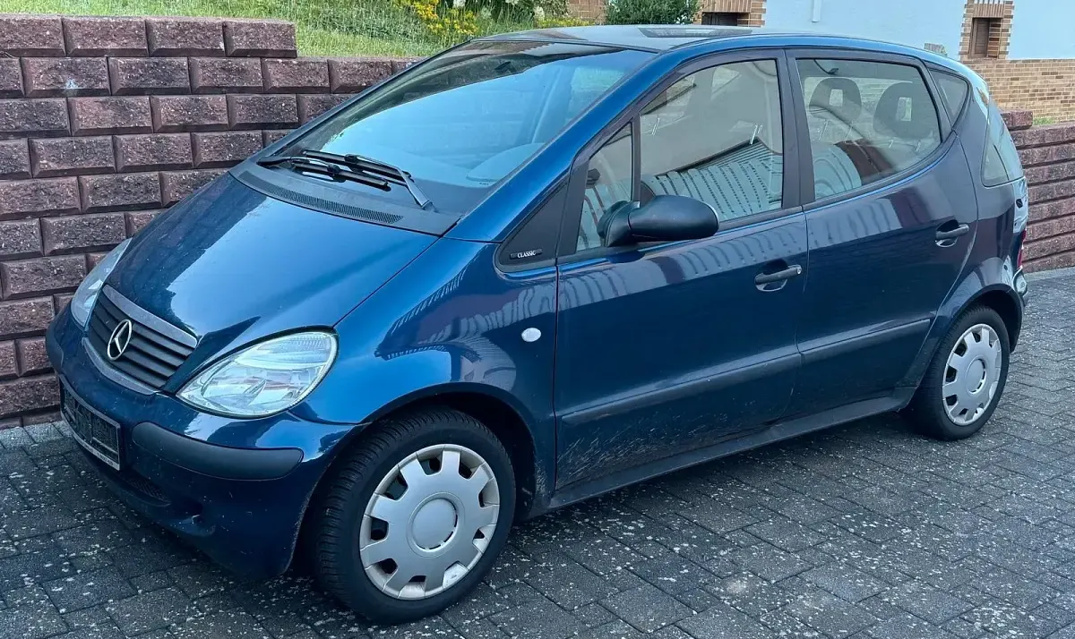 Używany Mercedes A170 90 KM (66 kW) 2003 Niebieski Hatchback