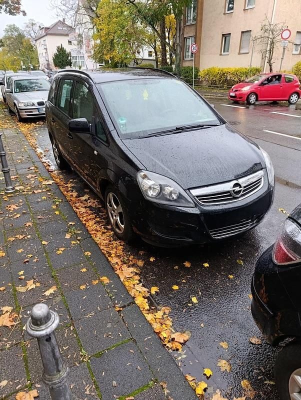 Schwarz Gebraucht 2013 Opel Zafira Van / Kleinbus | 4.000 € (Guter Preis) - Bild 1/4