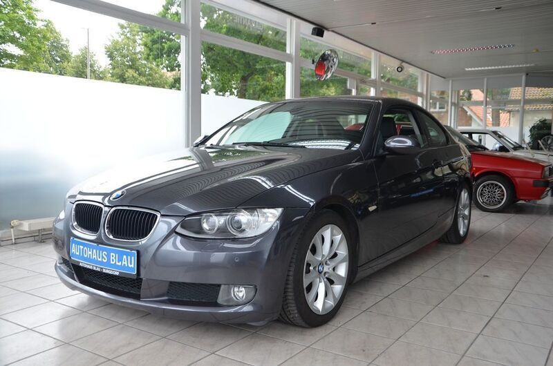 Grau Gebraucht 2008 BMW 320 Sport Line Coupé | 7.990 € (Fairer Preis) - Bild 1/4