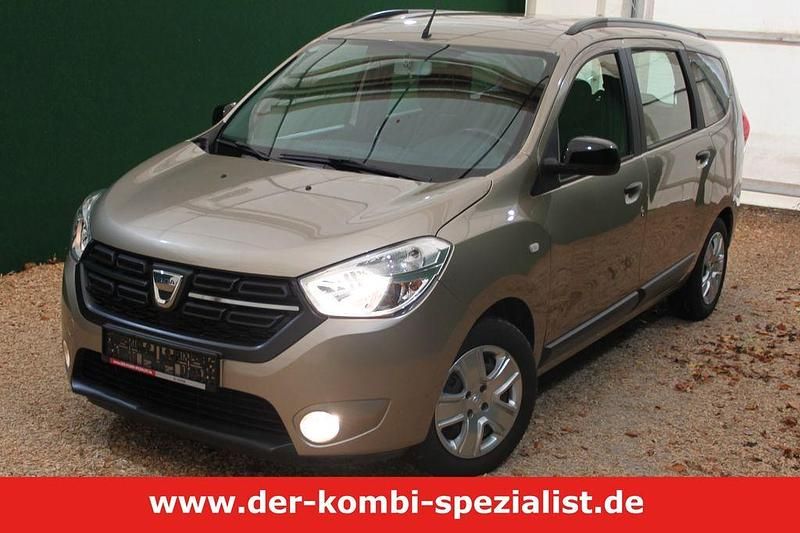Beige dune Gebraucht 2020 Dacia Lodgy Comfort Van / Kleinbus | 12.400 € (Fairer Preis) - Bild 1/4