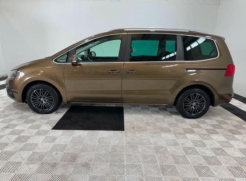 Braun Gebraucht 2012 Seat Alhambra Van / Kleinbus | 11.250 € (Fairer Preis) - Bild 1/4