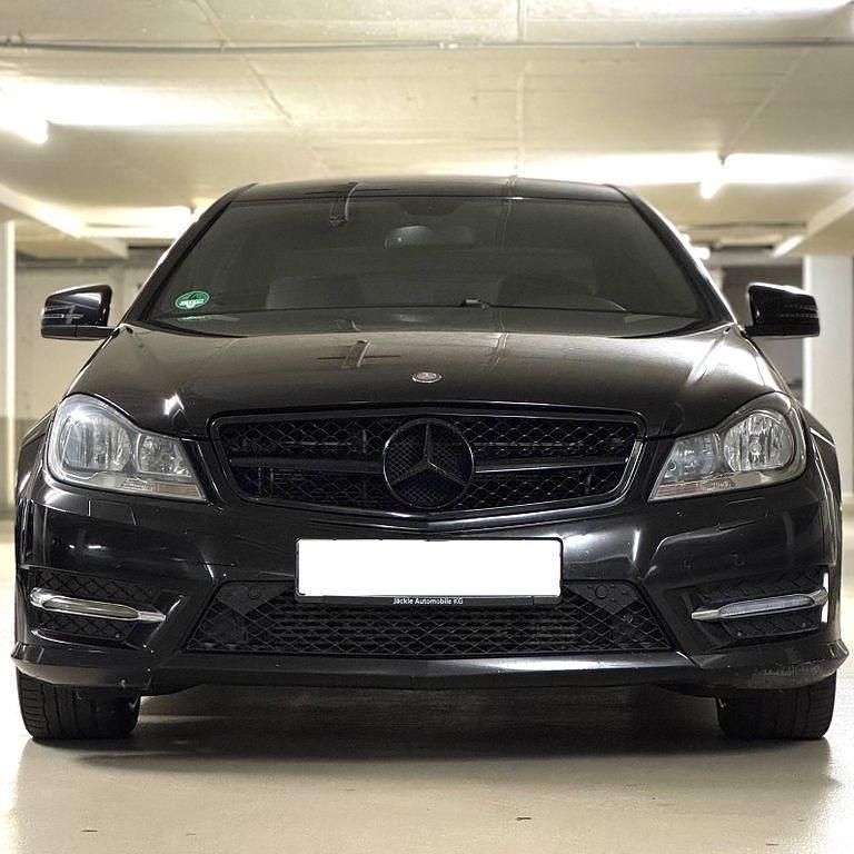 Schwarz Gebraucht 2013 Mercedes C220 AMG Coupé | 11.000 € (Guter Preis) - Bild 1/4