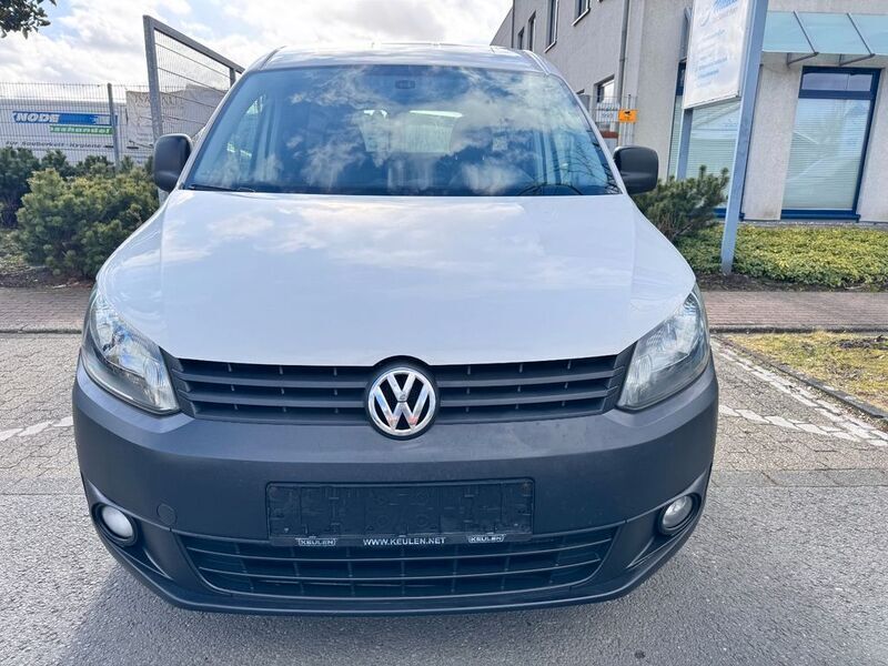 Weiß Gebraucht 2015 VW Caddy Maxi Van / Kleinbus | 4.999 € (Superpreis) - Bild 1/4
