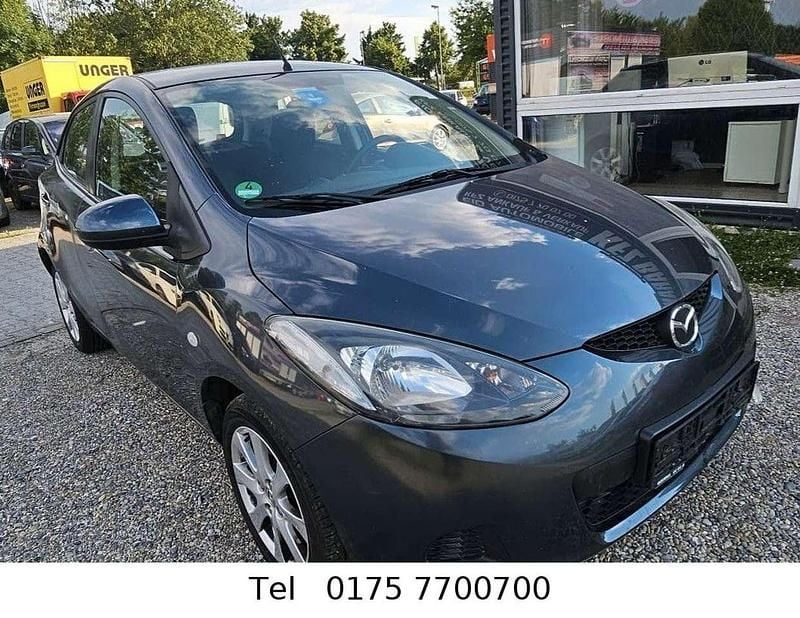 Grau Gebraucht 2009 Mazda 2 Independence Kleinwagen | 2.300 € (Guter Preis) - Bild 1/4