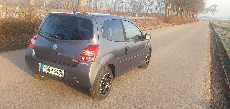 Gebraucht Renault Twingo Rip Curl 75 PS (55 kW) 2010 Grau Kleinwagen