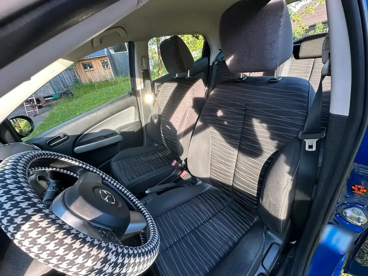Gebraucht Mazda 2 75 PS (55 kW) 2010 Blau Kleinwagen