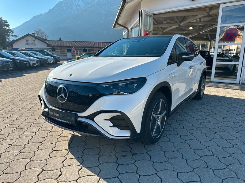 Gebraucht Mercedes EQE300 AMG 180 kW (245 PS) 2024 Weiß SUV