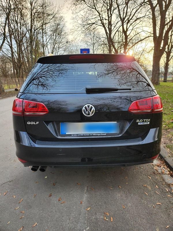 Gebraucht VW Golf VII Highline 150 PS (110 kW) 2016 Schwarz Kombi