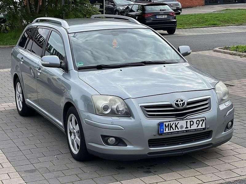 Gebraucht Toyota Avensis 178 PS (130 kW) 2008 Grau Kombi