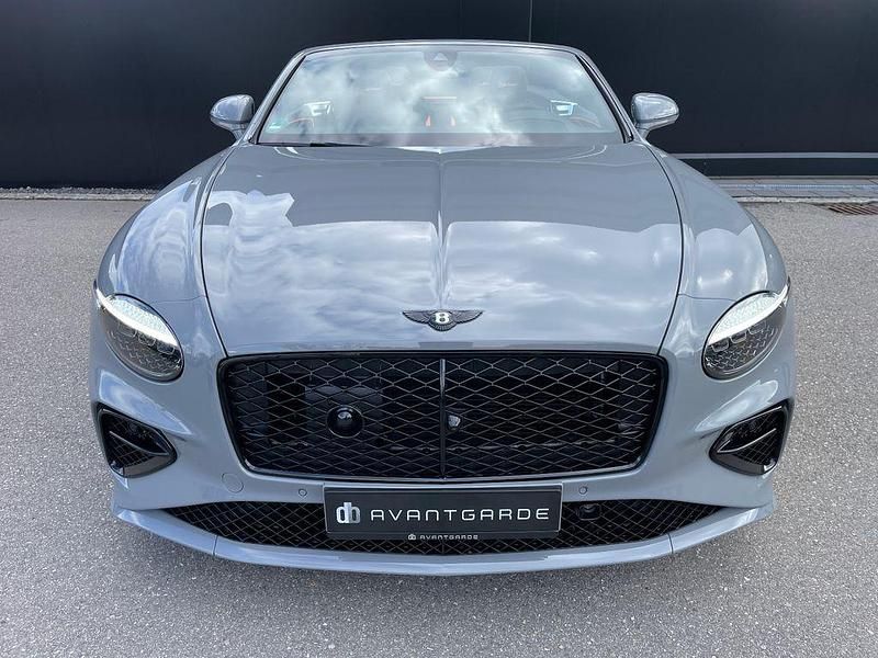 Neu Bentley Continental 782 PS (575 kW) 2025 Grau Cabrio