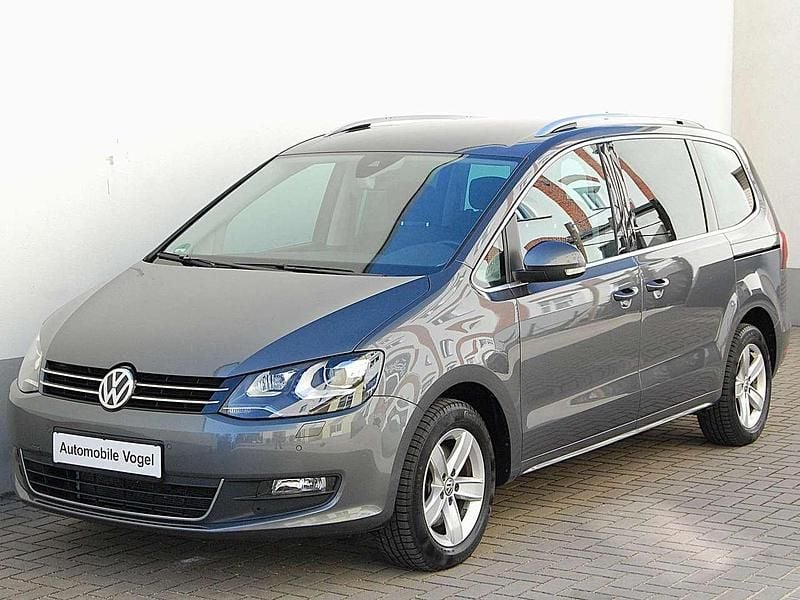 Indiumgrau metallic Gebraucht 2021 VW Sharan Comfortline Van / Kleinbus | 25.490 € (Fairer Preis) - Bild 1/4