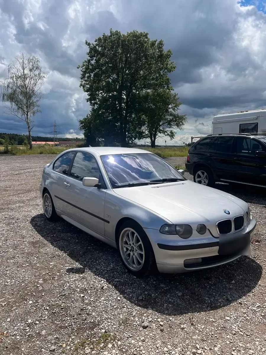 Gebraucht BMW 320 180 PS (132 kW) 2002 Silber