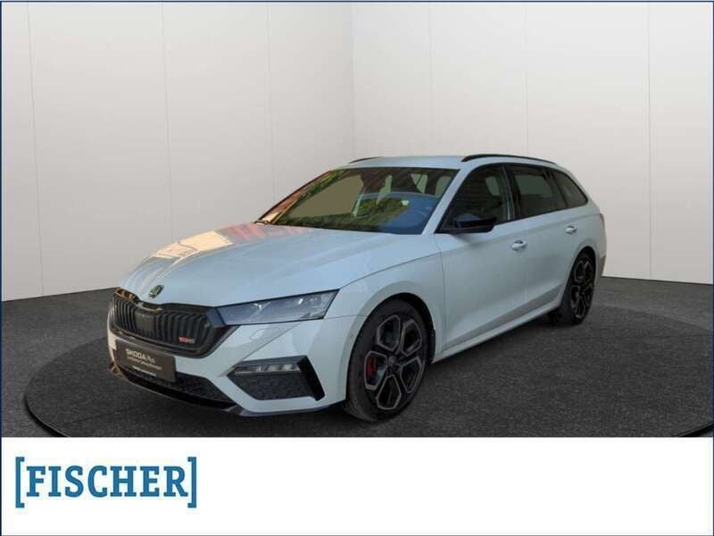 Weiss Gebraucht 2023 Skoda Octavia RS Kombi | 31.970 € (Fairer Preis) - Bild 1/4