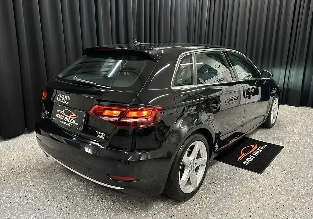 Gebraucht Audi A3 Sport 150 PS (110 kW) 2017 Schwarz Limousine