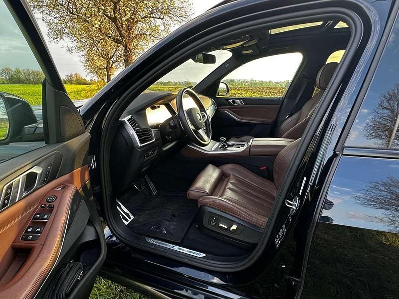 Second-hand BMW X5 265 CP (194 kW) 2019 Negru SUV