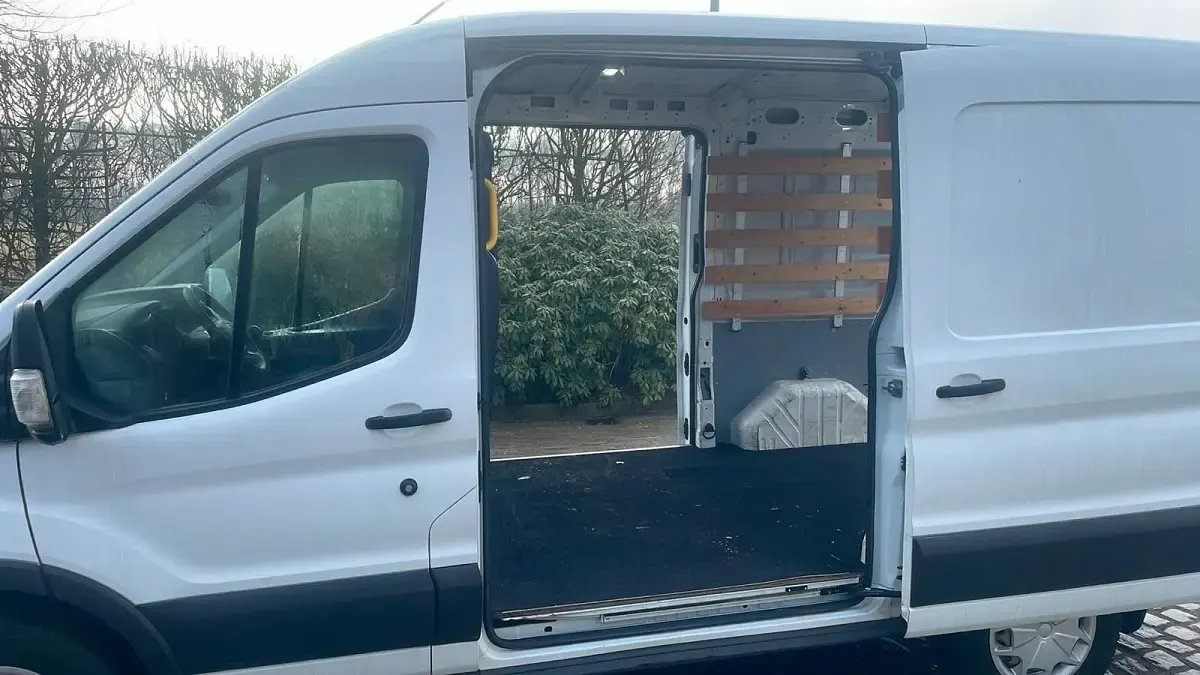 Używany Ford Transit 130 KM (95 kW) 2018 Biały Minivan