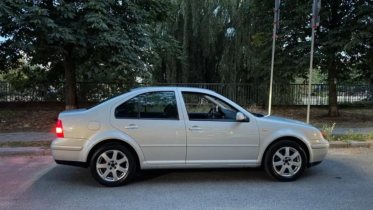 Gebraucht VW Bora 115 PS (84 kW) 1999 Silber Limousine