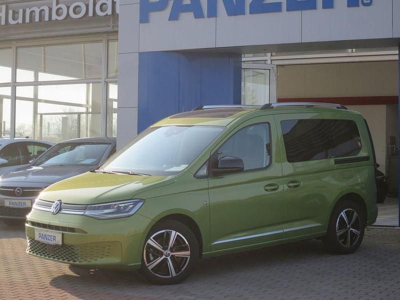 Gebraucht VW Caddy Style 125 PS (91 kW) 2024 Gold Van / Kleinbus
