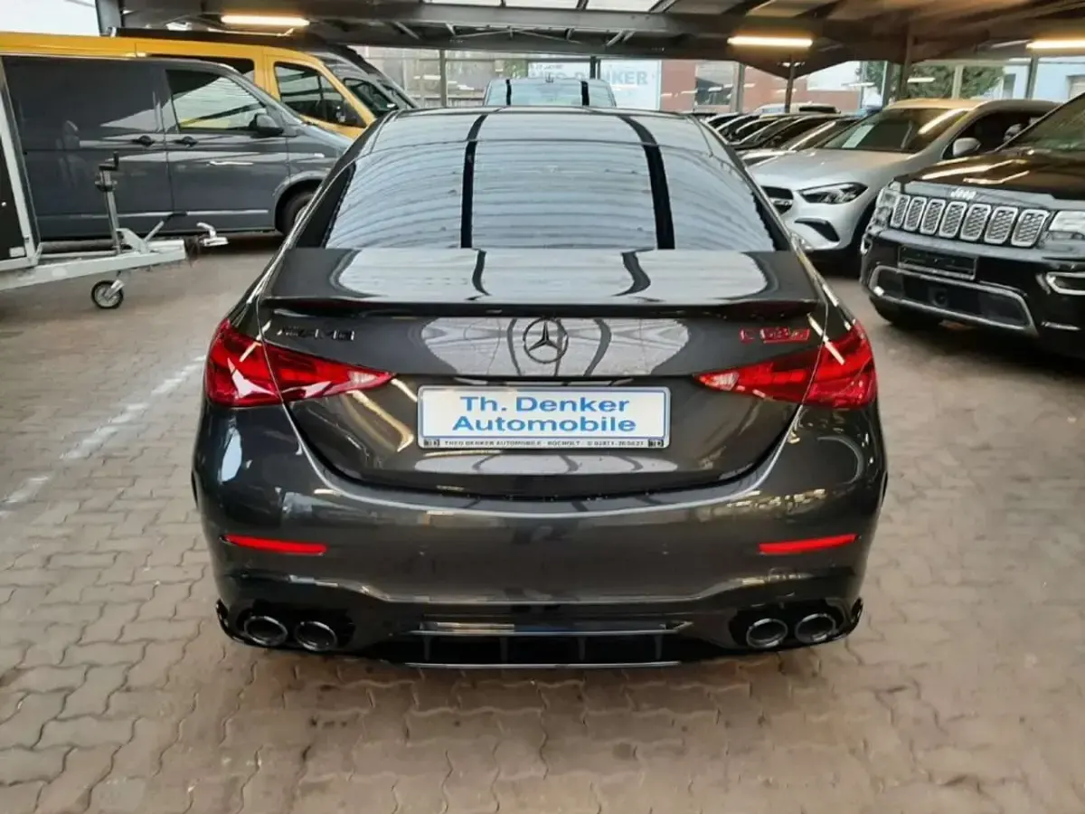 Gebraucht Mercedes C63 AMG AMG 680 PS (500 kW) 2024 Grau Limousine