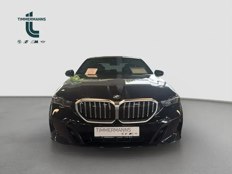 Gebraucht BMW 520 M Sport 197 PS (144 kW) 2024 Schwarz Limousine