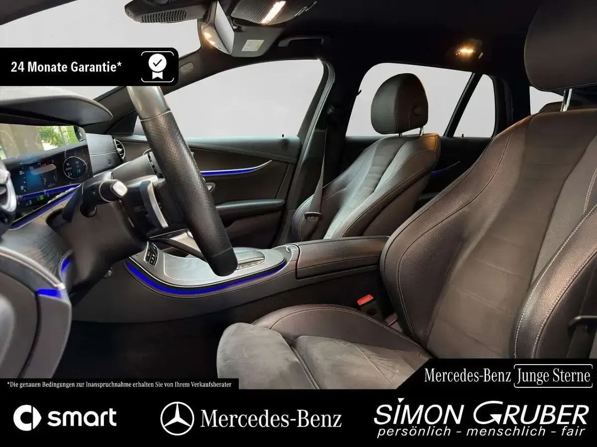 Second-hand Mercedes E300 AMG line 265 CP (194 kW) 2022 Gri Berlinǎ