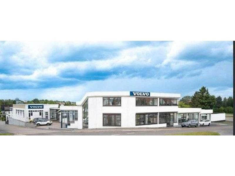 Fjord blau metallik (metallic) Gebraucht 2022 Volvo XC40 SUV | 29.890 € (Fairer Preis) - Bild 1/4