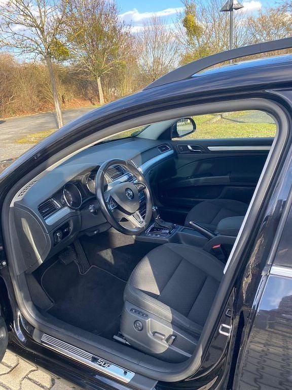 Gebraucht Skoda Superb Elegance 140 PS (102 kW) 2015 Schwarz Kombi