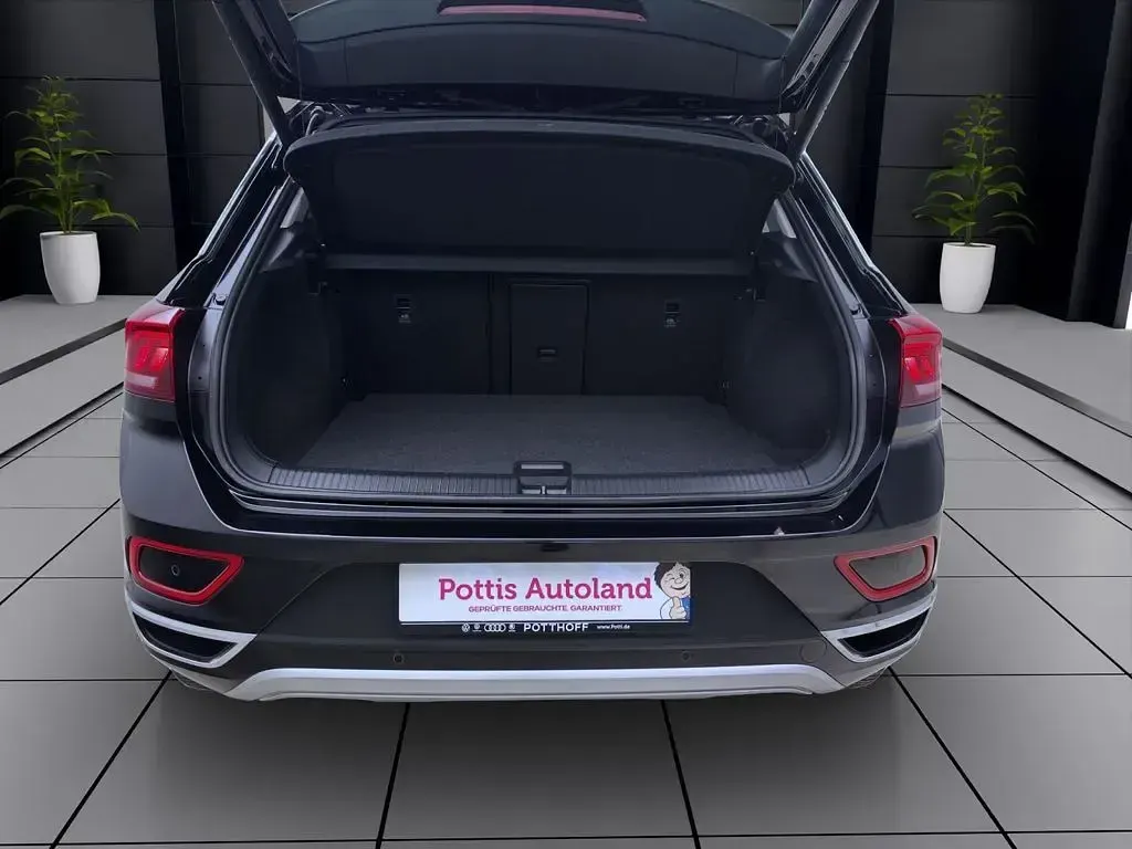 Używany VW T-Roc Style 150 KM (110 kW) 2022 Czarny SUV