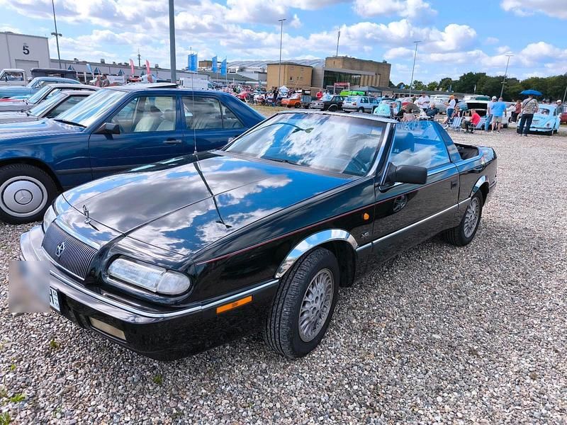 Schwarz Gebraucht 1993 Chrysler Le Baron Cabrio | 3.950 € - Bild 1/4