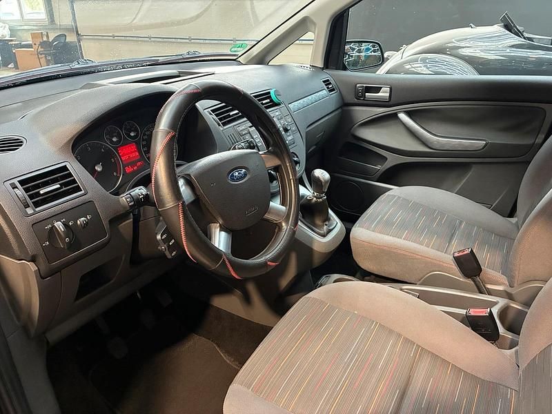 Usata Ford Focus 109 CV (80 kW) 2007 Grigio Station wagon