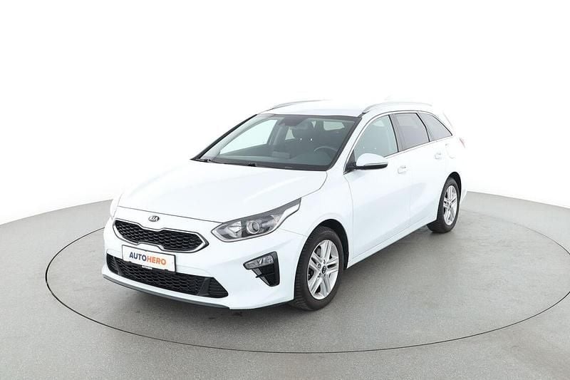 Weiß Gebraucht 2019 Kia Ceed Vision Kombi | 12.790 € (Fairer Preis) - Bild 1/3