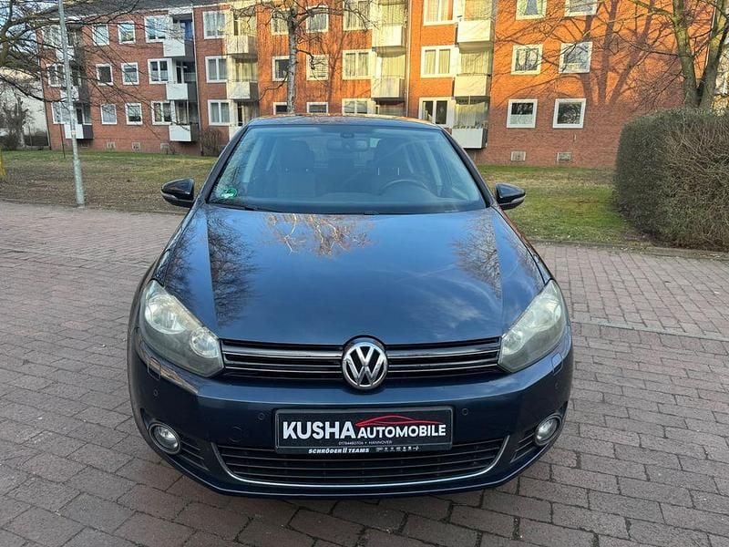 Gebraucht VW Golf VI Style 105 PS (77 kW) 2011 Blau Kleinwagen