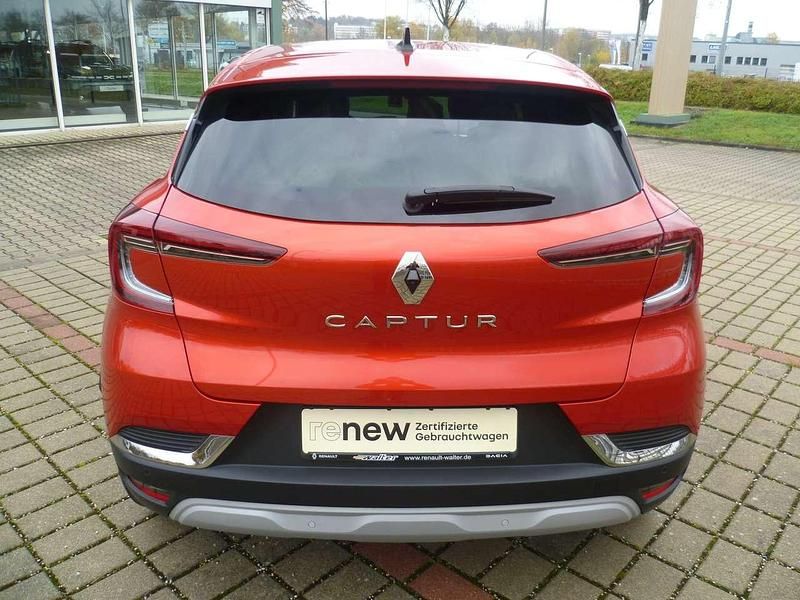 Gebraucht Renault Captur Techno 140 PS (102 kW) 2024 Dezirrot SUV