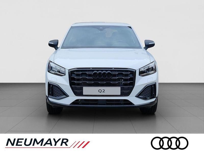 Neu Audi Q2 Advanced 150 PS (110 kW) 2025 Weiß SUV