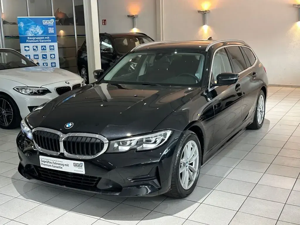 Gebraucht BMW 320 Advantage 190 PS (139 kW) 2020 Schwarz Limousine