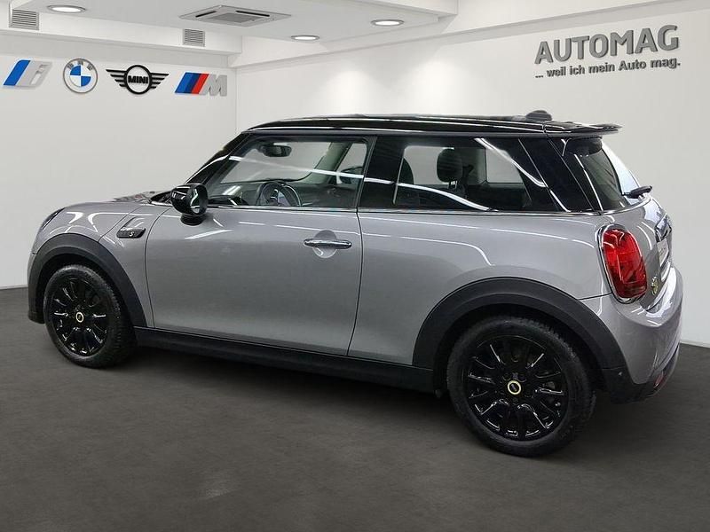Gebraucht Mini Cooper SE 135 kW (184 PS) 2023 Melting silver iii Kleinwagen