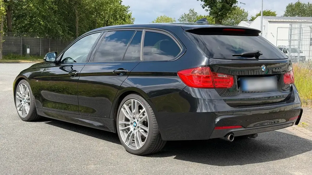 Gebraucht BMW 320 M Sport 184 PS (135 kW) 2015 Schwarz Kombi