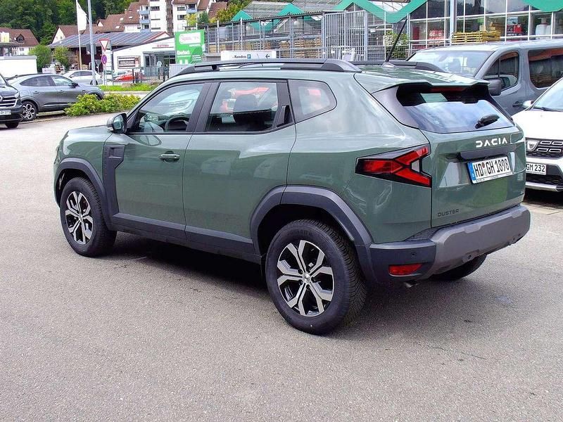 Neu Dacia Duster Expression 131 PS (96 kW) 2025 Safarigrüngrau SUV