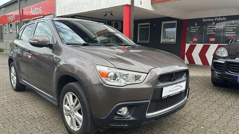Braun Gebraucht 2011 Mitsubishi ASX Edition SUV | 6.950 € (Fairer Preis) - Bild 1/4