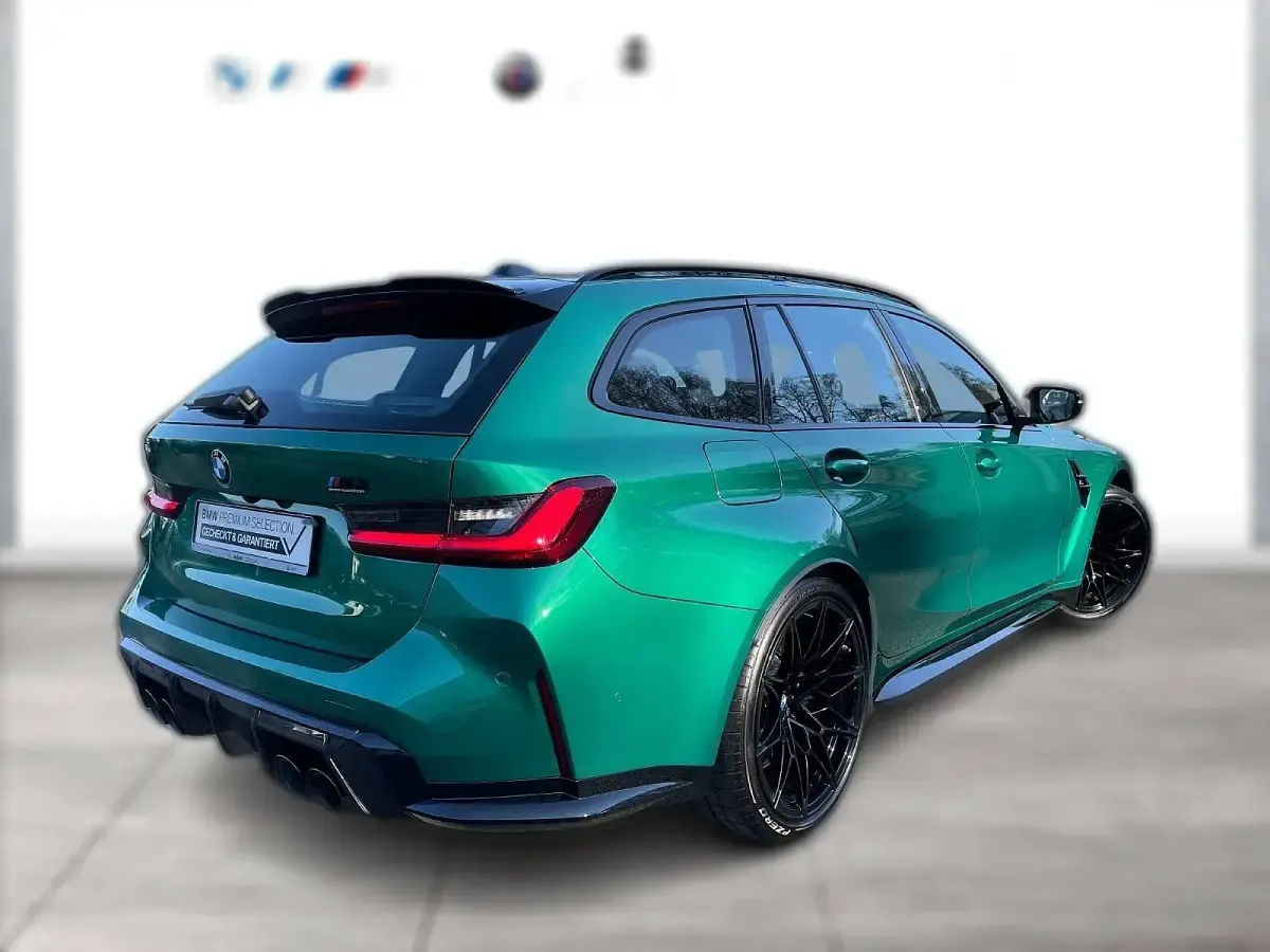 Gebraucht BMW M3 Efficient Dynamics 510 PS (375 kW) 2024 Grün metallic Kombi