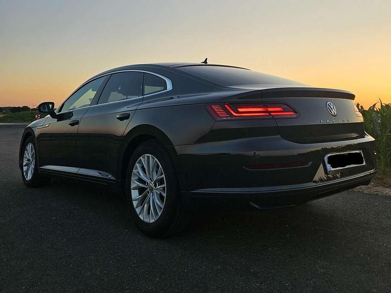 Gebraucht VW Arteon 150 PS (110 kW) 2017 Grau Kleinwagen