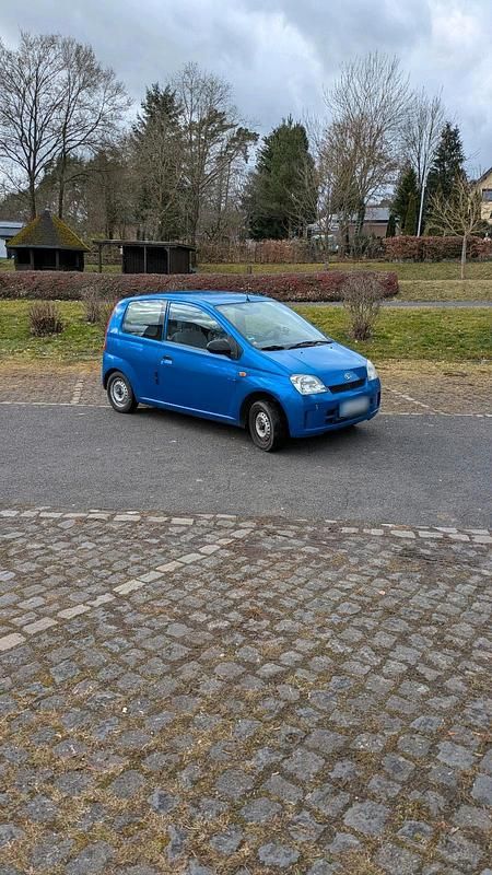 Gebraucht Daihatsu Cuore 58 PS (42 kW) 2003 Blau Kleinwagen