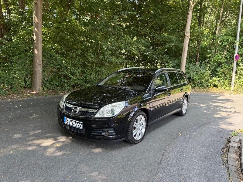 Schwarz Gebraucht 2007 Opel Vectra Edition+ Limousine | 2.700 € (Fairer Preis) - Bild 1/4