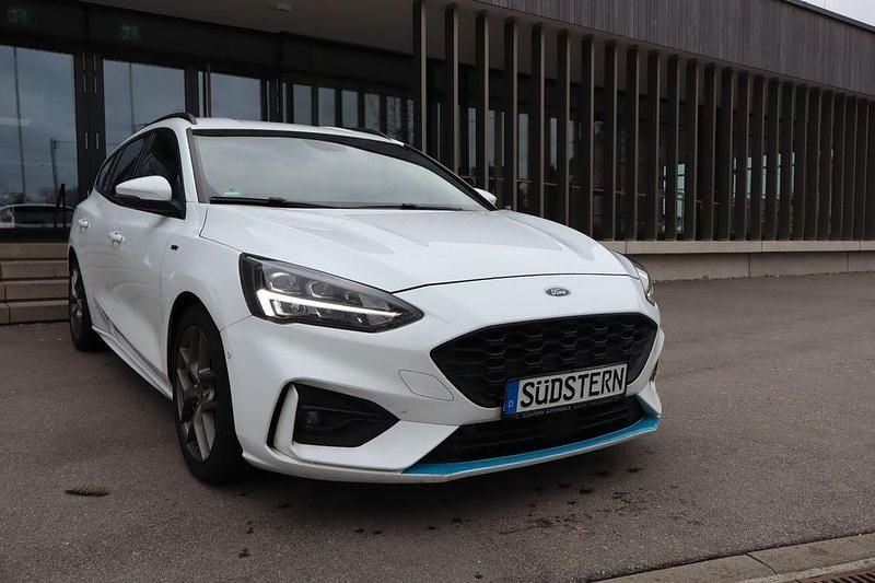 Gebraucht Ford Focus ST-Line 120 PS (88 kW) 2019 Weiß Kombi