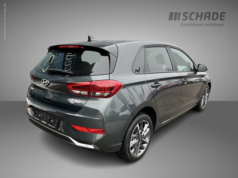 Gebraucht Hyundai i30 Advantage 140 PS (102 kW) 2022 Andere farbe Kleinwagen