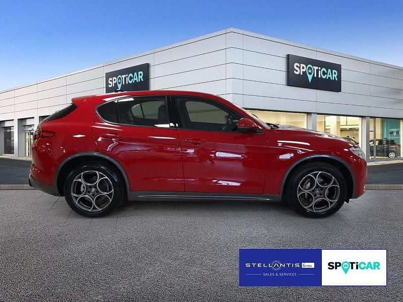 Gebraucht Alfa Romeo Stelvio Ti 209 PS (153 kW) 2022 Rot SUV